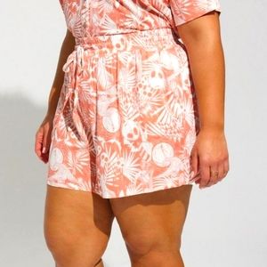 ❤️NWT VINTAGE TORRID SHORTS - NIGHTMARE BEFORE CHRISTMAS TIKI HAWAIIAN PLUS SIZE